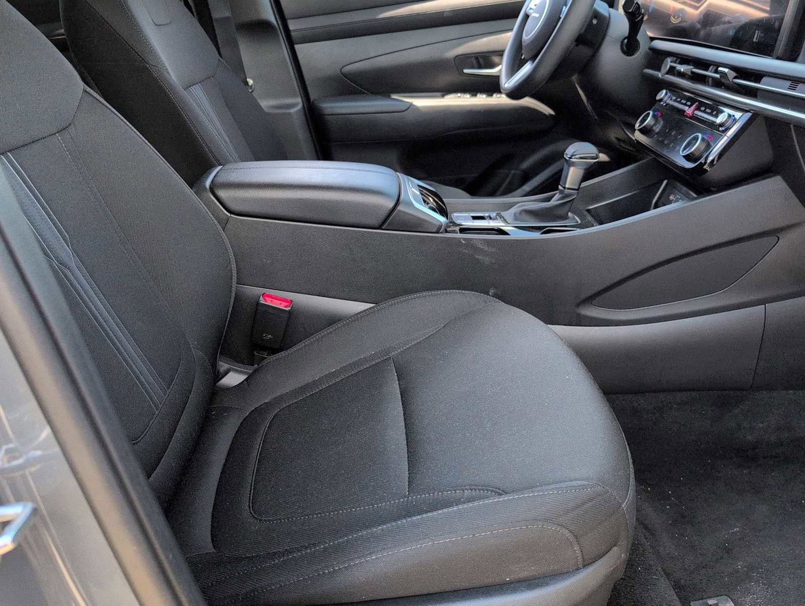 Used 2025 Hyundai Tucson SEL AWD/4WD image 21