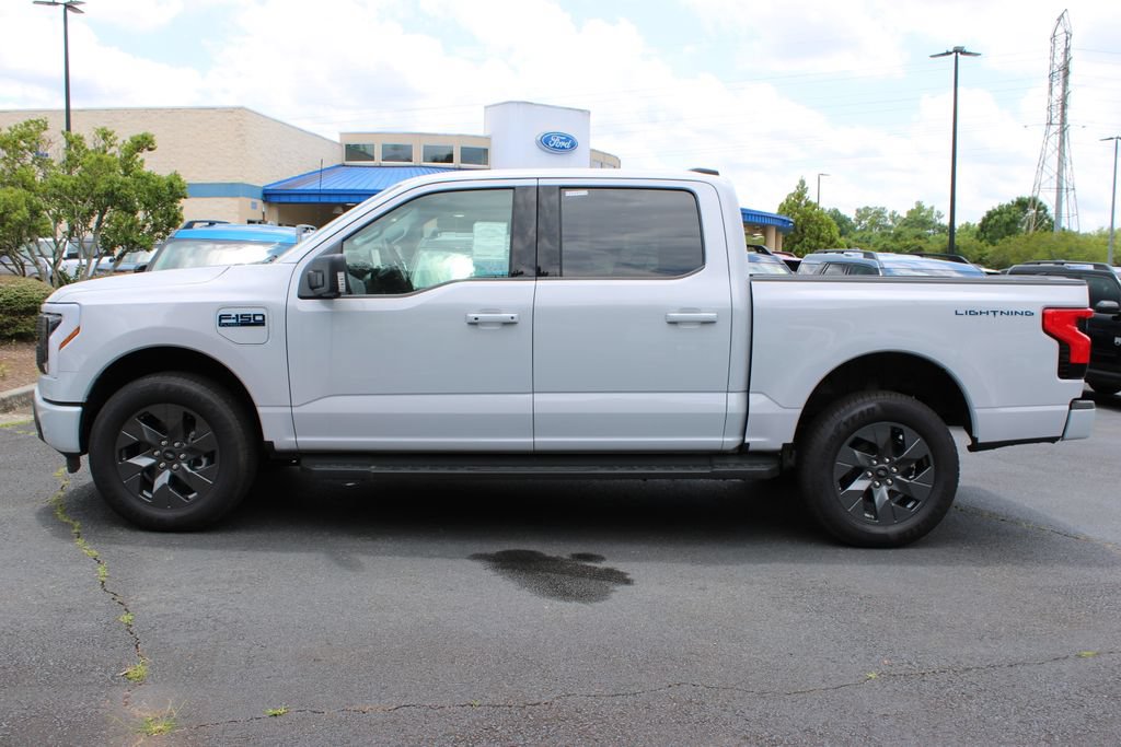 New 2025 Ford F150 Lightning Flash AWD/4WD image 15