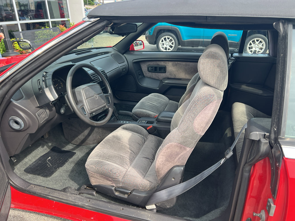 Used 1994 Chrysler LeBaron GTC FWD image 3