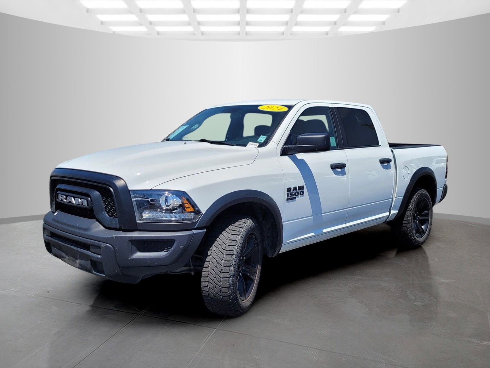 Used 2024 RAM 1500 Classic Warlock AWD/4WD image 8