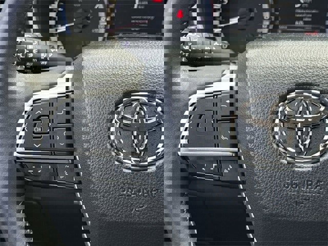 Used 2024 Toyota Highlander XLE image 14