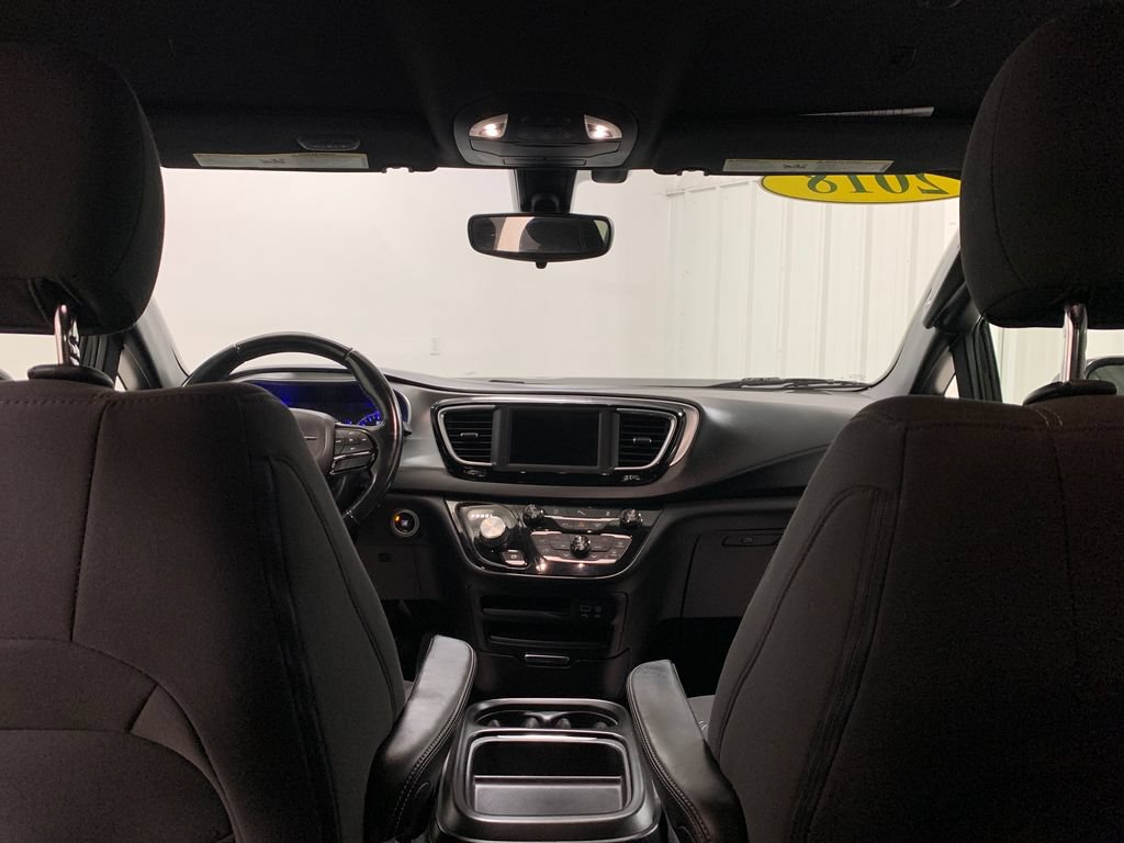 Used 2018 Chrysler Pacifica Touring Plus w/ S Appearance Package FWD image 19