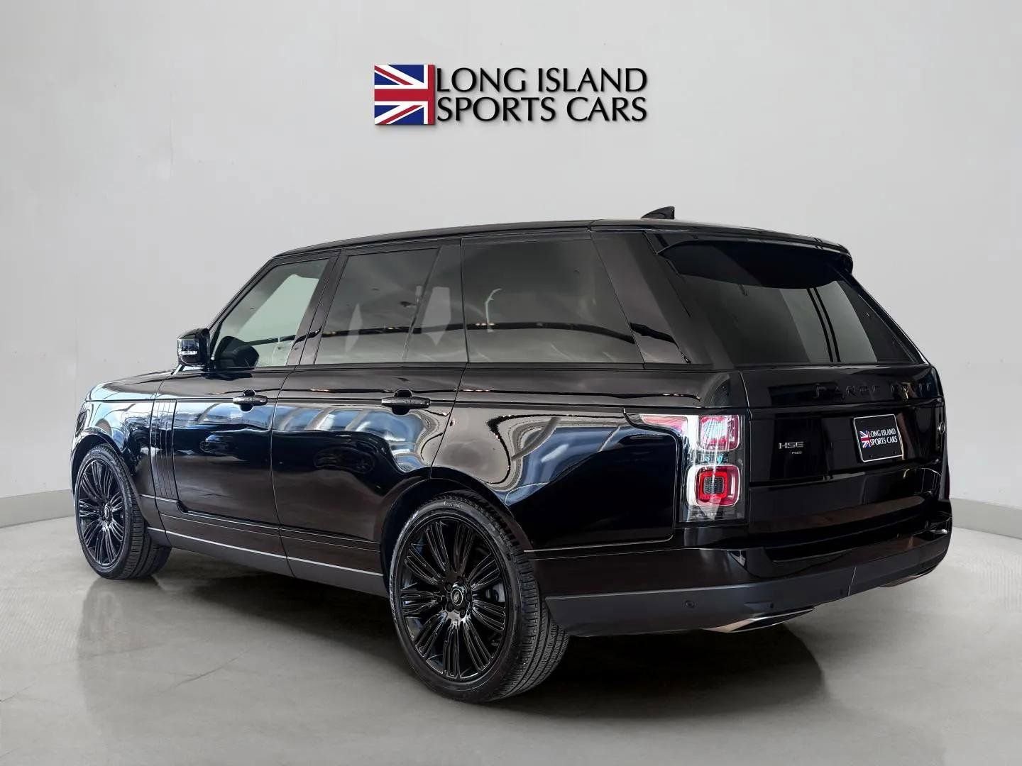 Used 2022 Land Rover Range Rover P525 Westminster Edition image 4