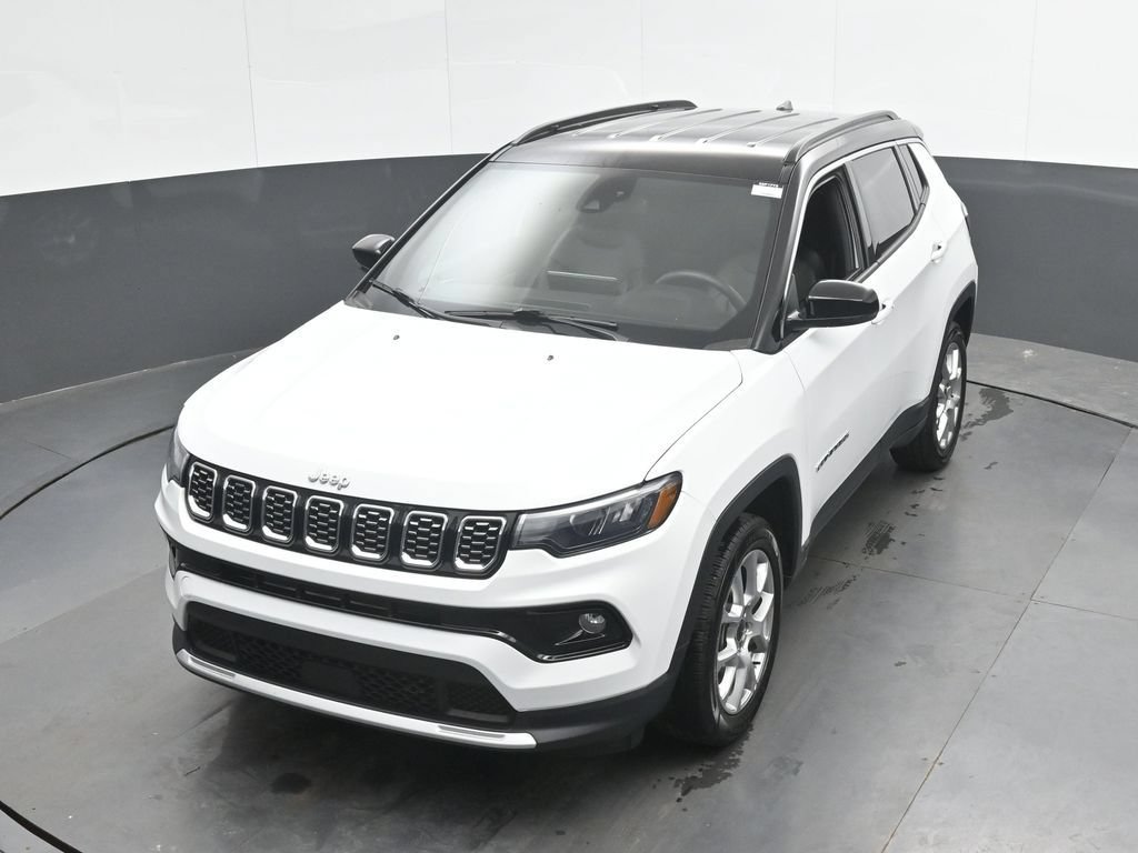 Used 2025 Jeep Compass Limited AWD/4WD image 33