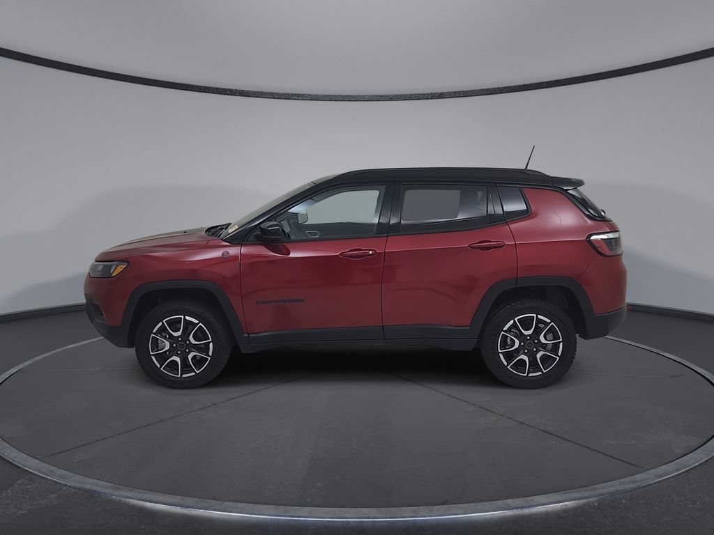 Certified 2026 Jeep Compass Trailhawk AWD/4WD image 11