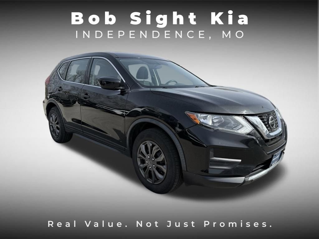 Used 2018 Nissan Rogue S image 22