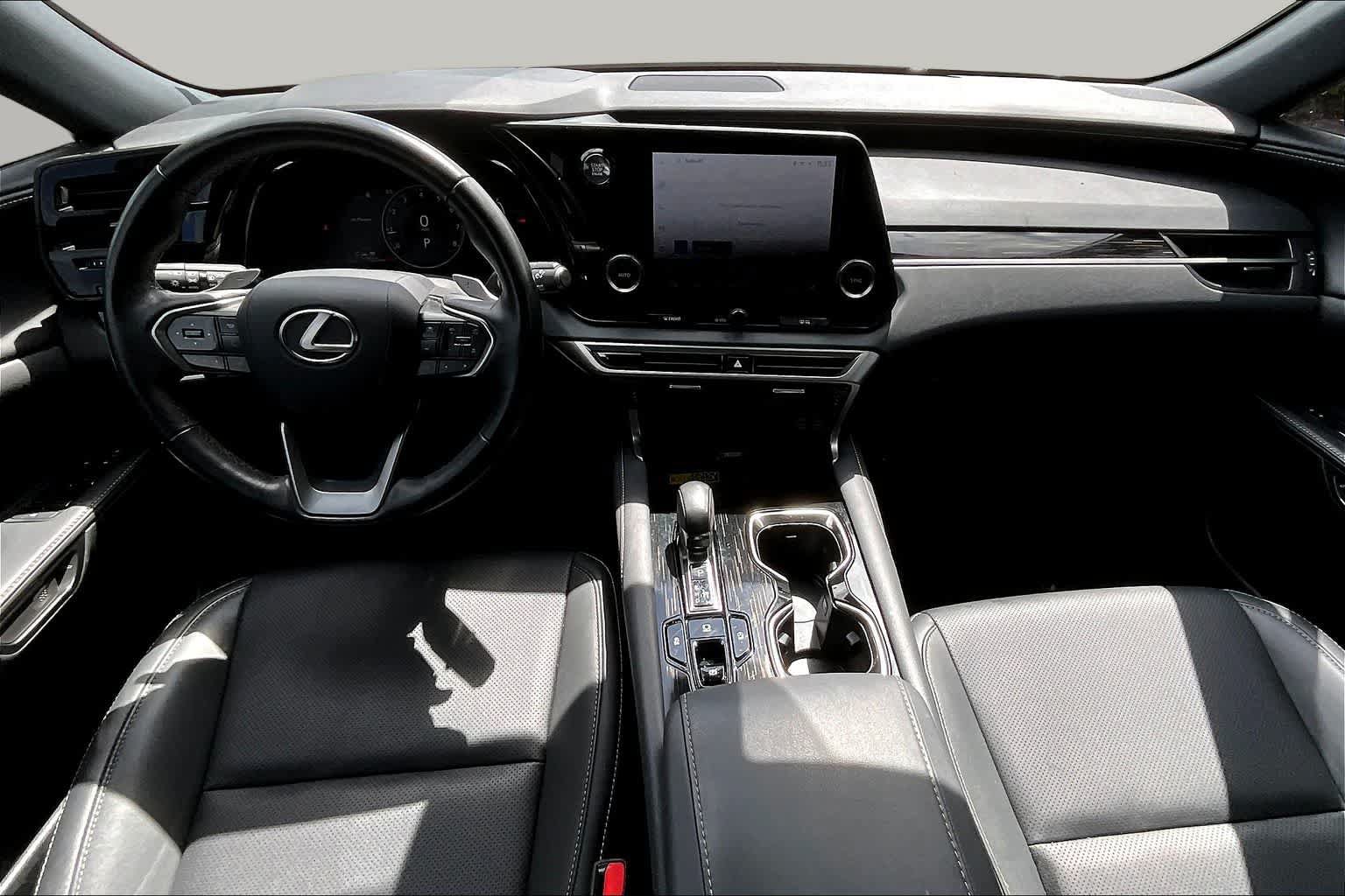 Used 2024 Lexus RX 350 FWD w/ Technology Package image 30