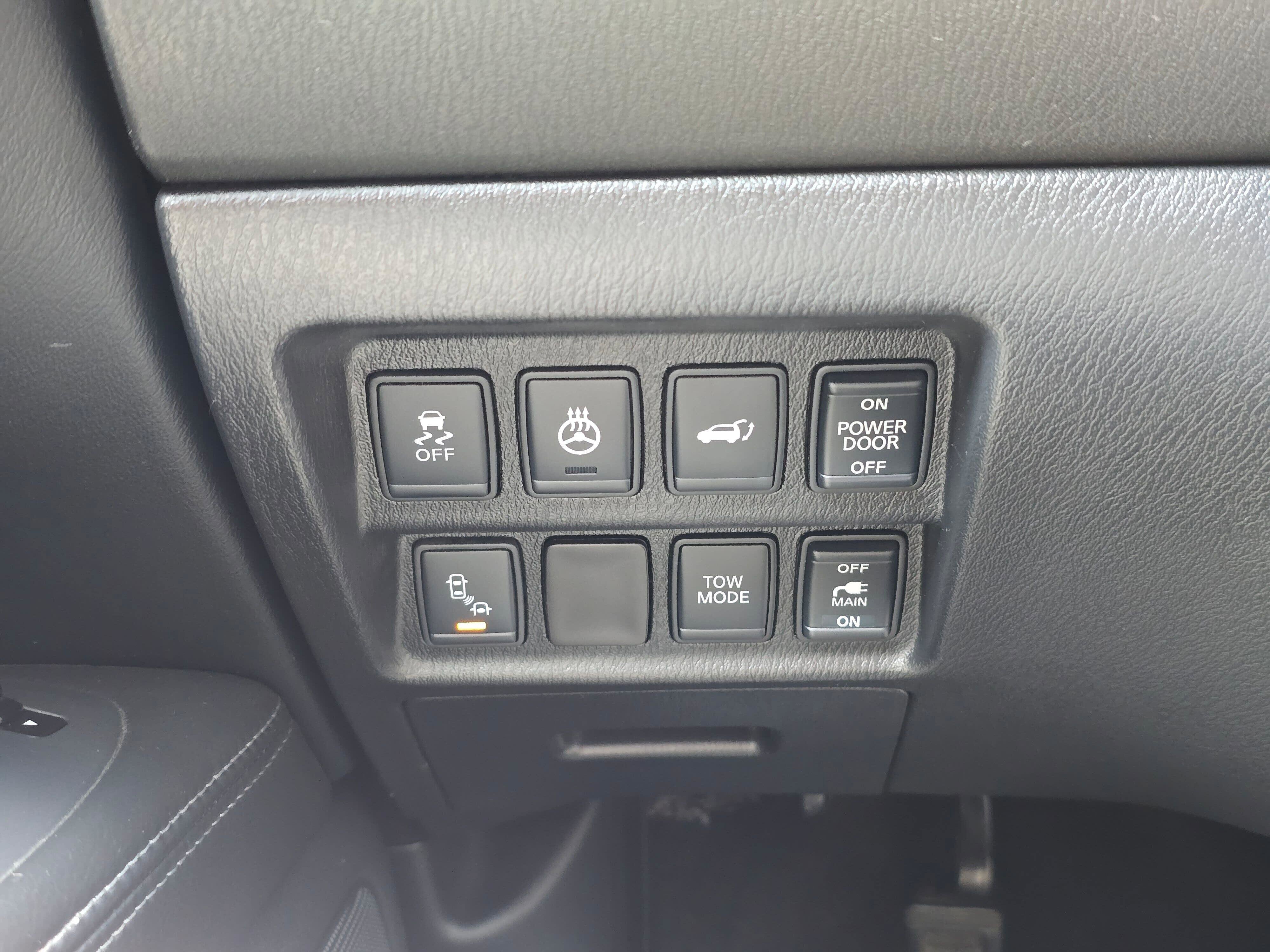 Used 2015 Nissan Pathfinder Platinum w/ Family Entertainment Package AWD/4WD image 35