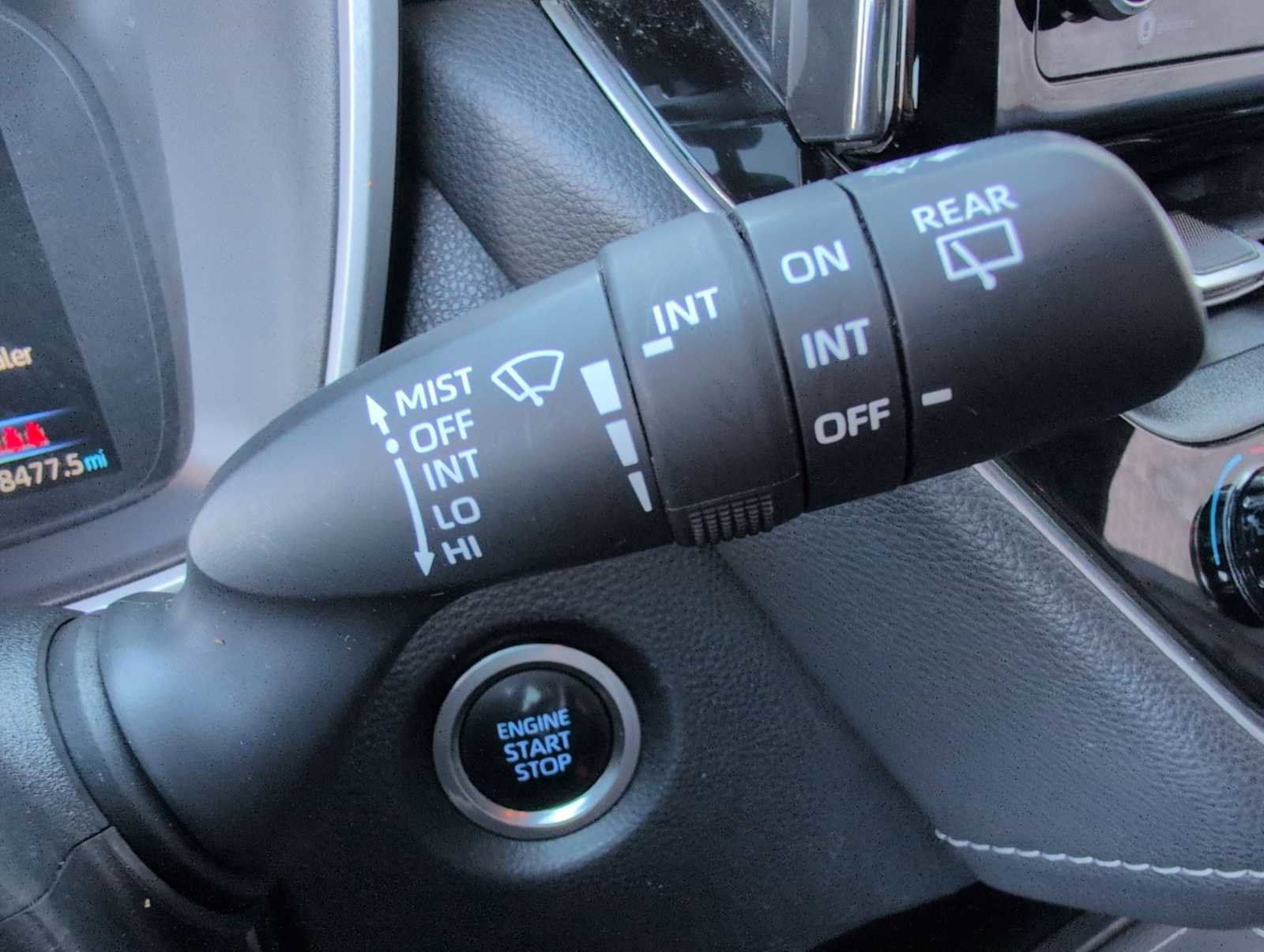 Used 2020 Toyota Corolla Hatchback image 25