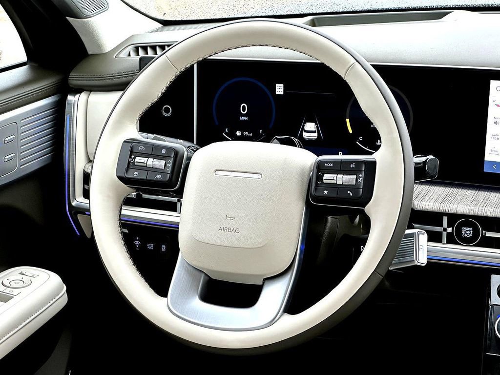 Used 2025 Hyundai Santa Fe Calligraphy FWD image 33