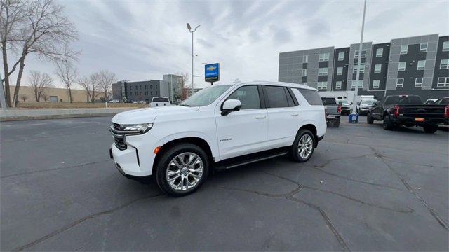 Used 2021 Chevrolet Tahoe LT w/ LT Signature Package image 4