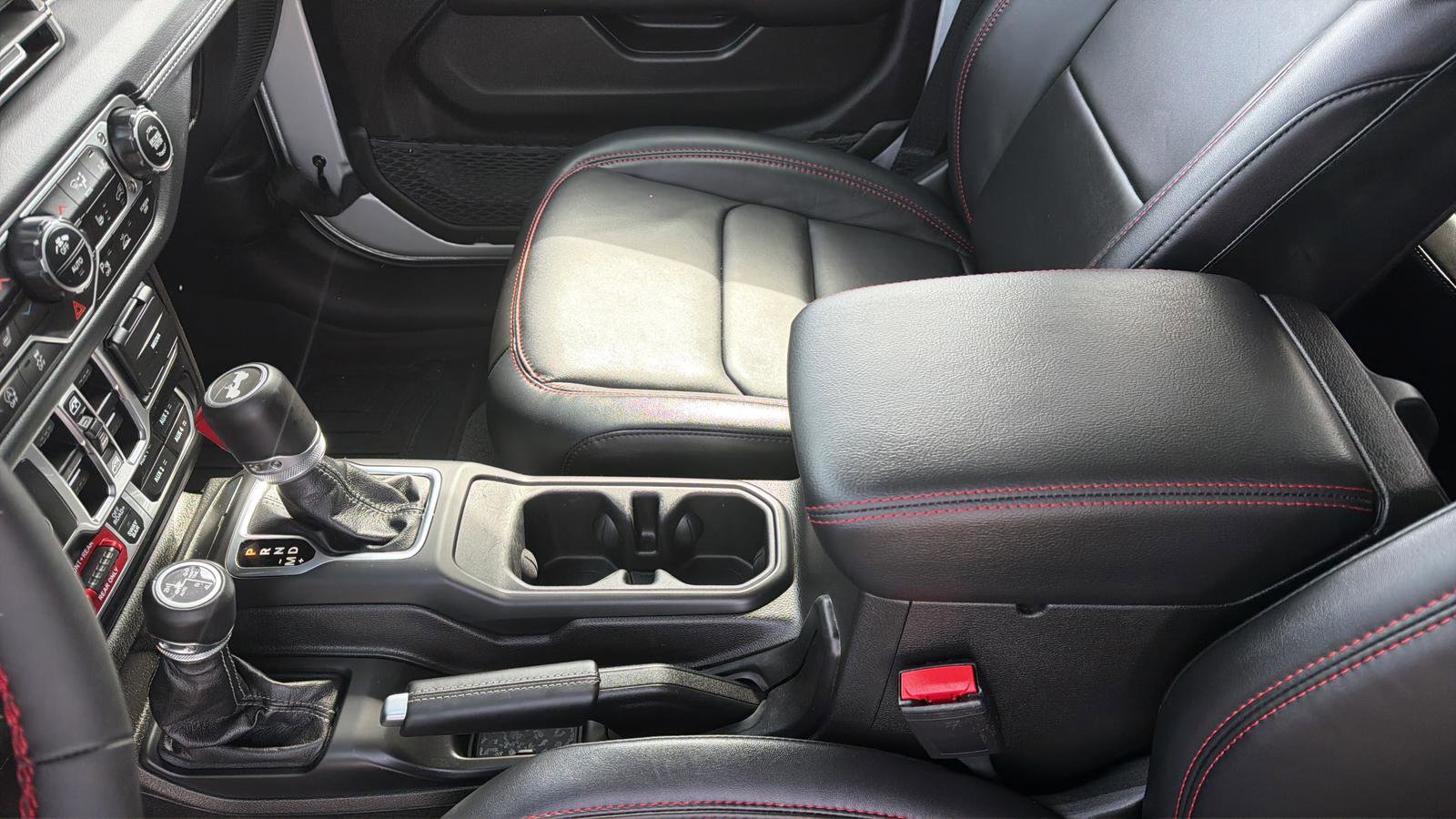Used 2024 Jeep Wrangler Unlimited Rubicon image 21