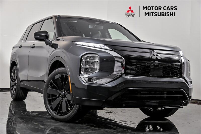 New 2026 Mitsubishi Outlander LE