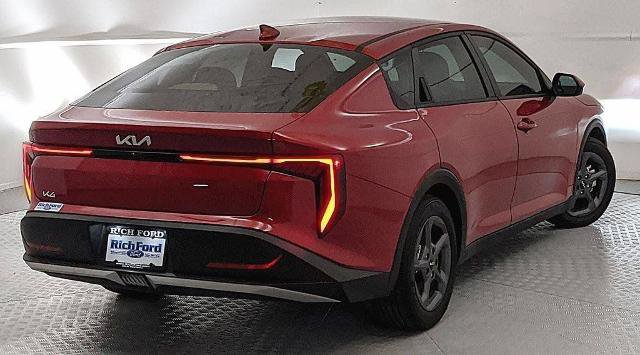 Used 2025 Kia K4 FWD image 3