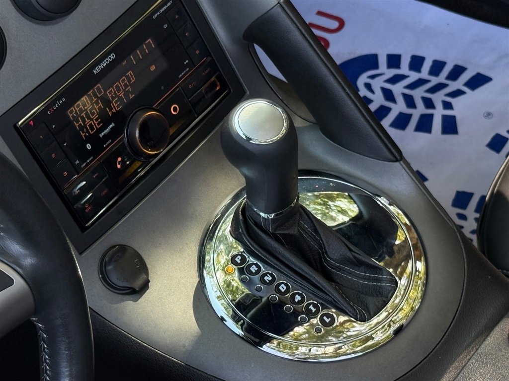 Used 2007 Pontiac Solstice Convertible w/ Premium Package image 39