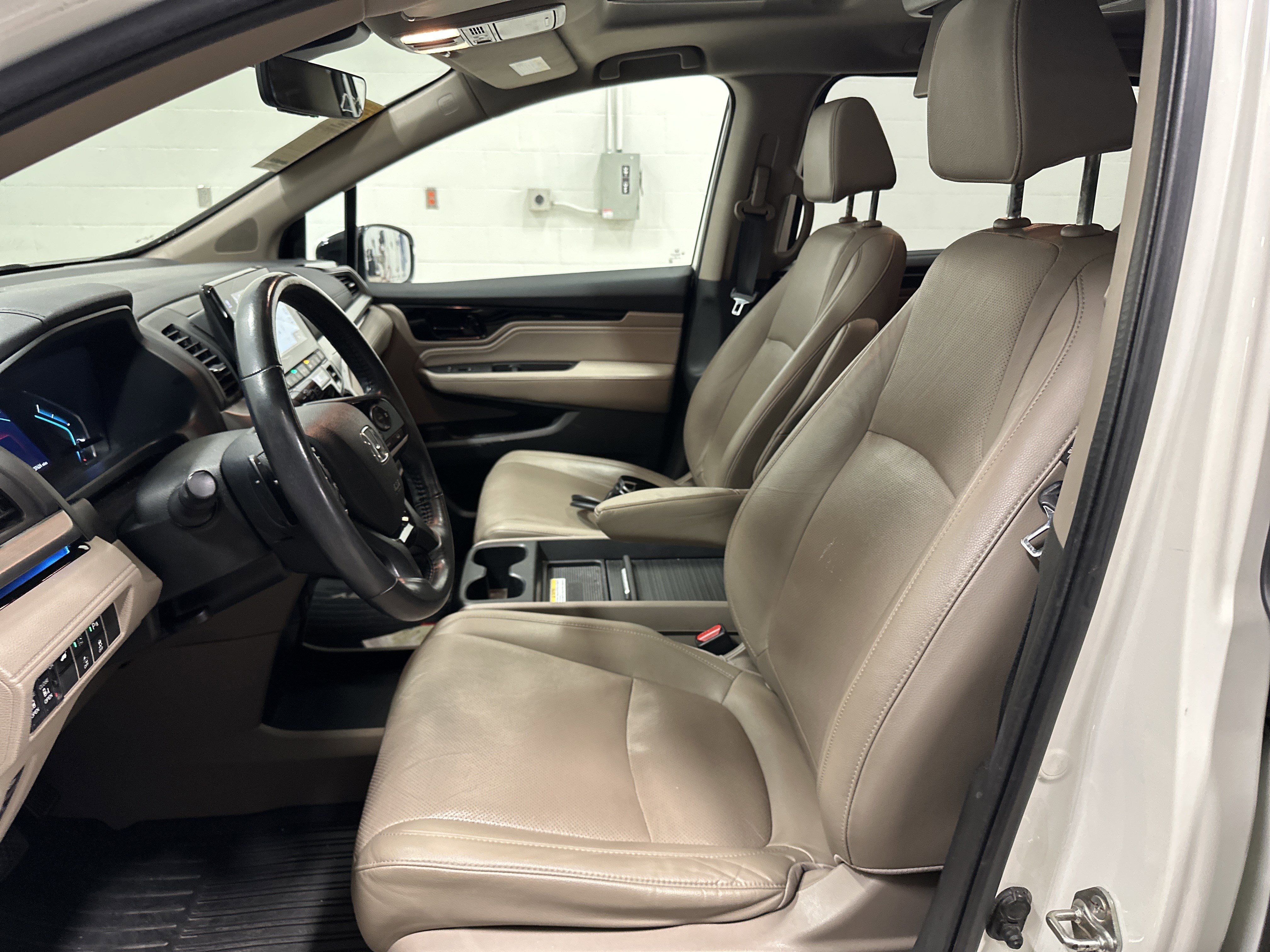 Used 2019 Honda Odyssey Elite image 22