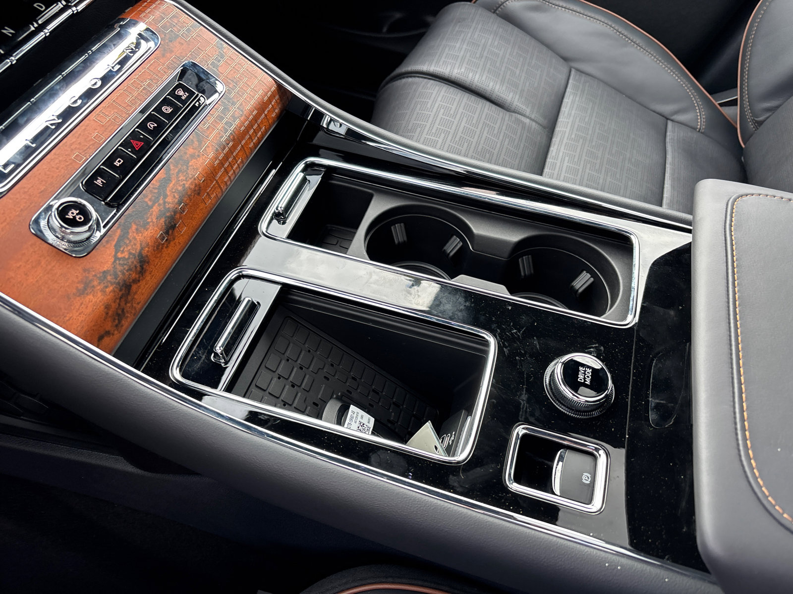 New 2026 Lincoln Aviator Black Label w/ Black Label Special Edition image 25