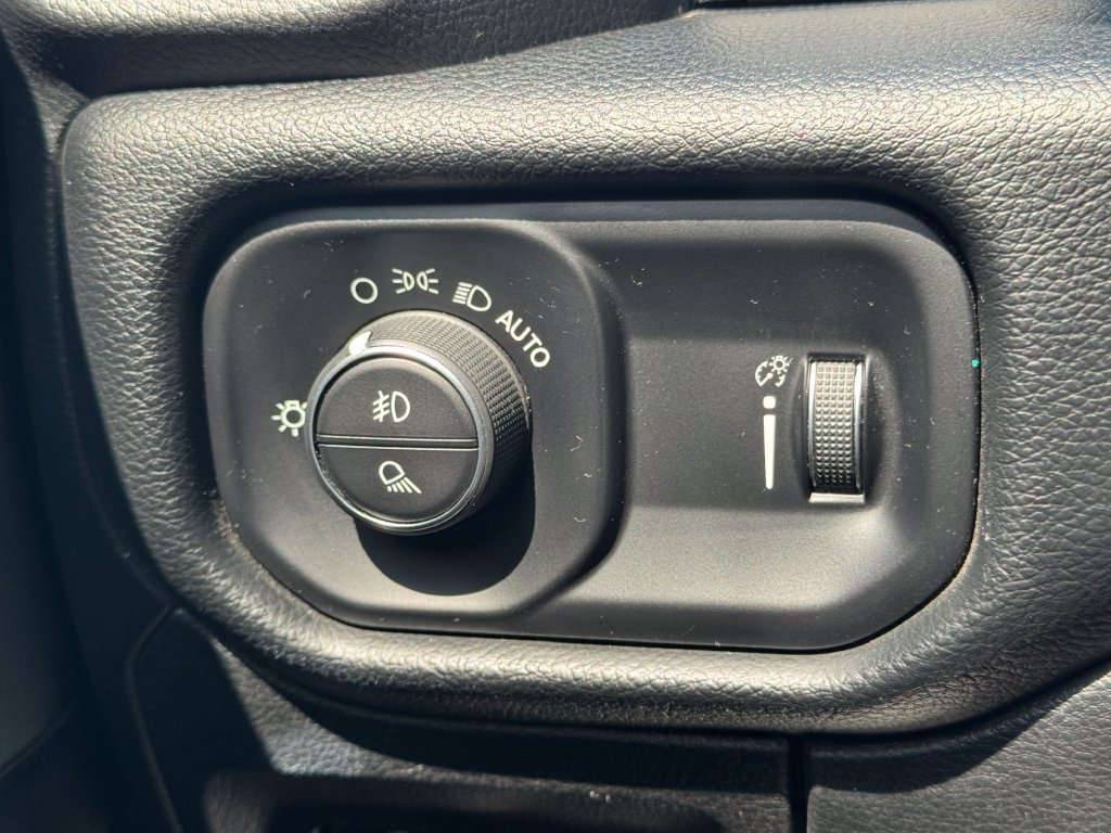 Used 2021 RAM 1500 Big Horn AWD/4WD image 31