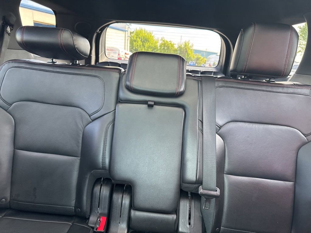 Used 2016 Ford Explorer Sport w/ Equipment Group 401A AWD/4WD image 28
