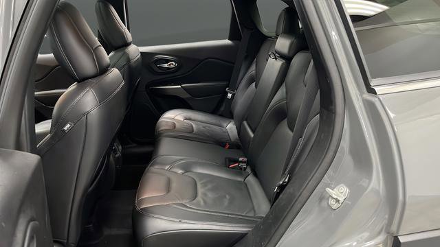 Used 2021 Jeep Cherokee Limited AWD/4WD image 26
