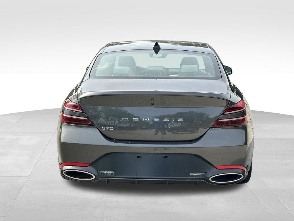 Used 2025 Genesis G70 2.5T RWD image 9