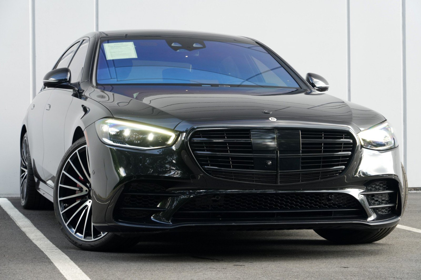 Used 2023 Mercedes-Benz S 580 4MATIC Sedan image 4