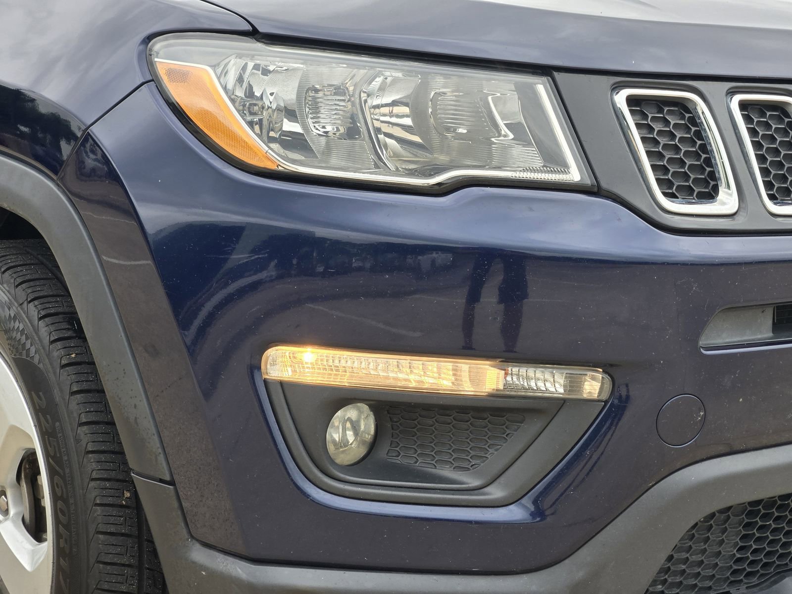 Used 2019 Jeep Compass Latitude w/ Popular Equipment Group image 9