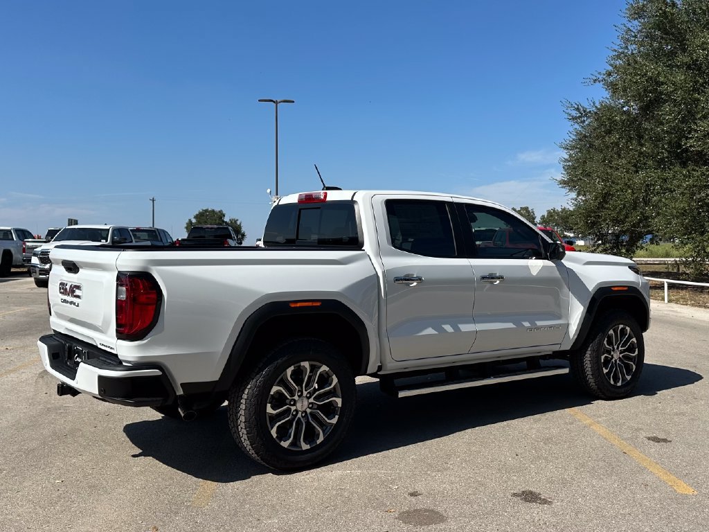 New 2026 GMC Canyon Denali AWD/4WD image 5