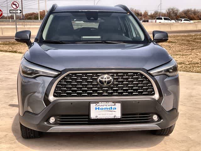 Used 2022 Toyota Corolla Cross XLE image 7
