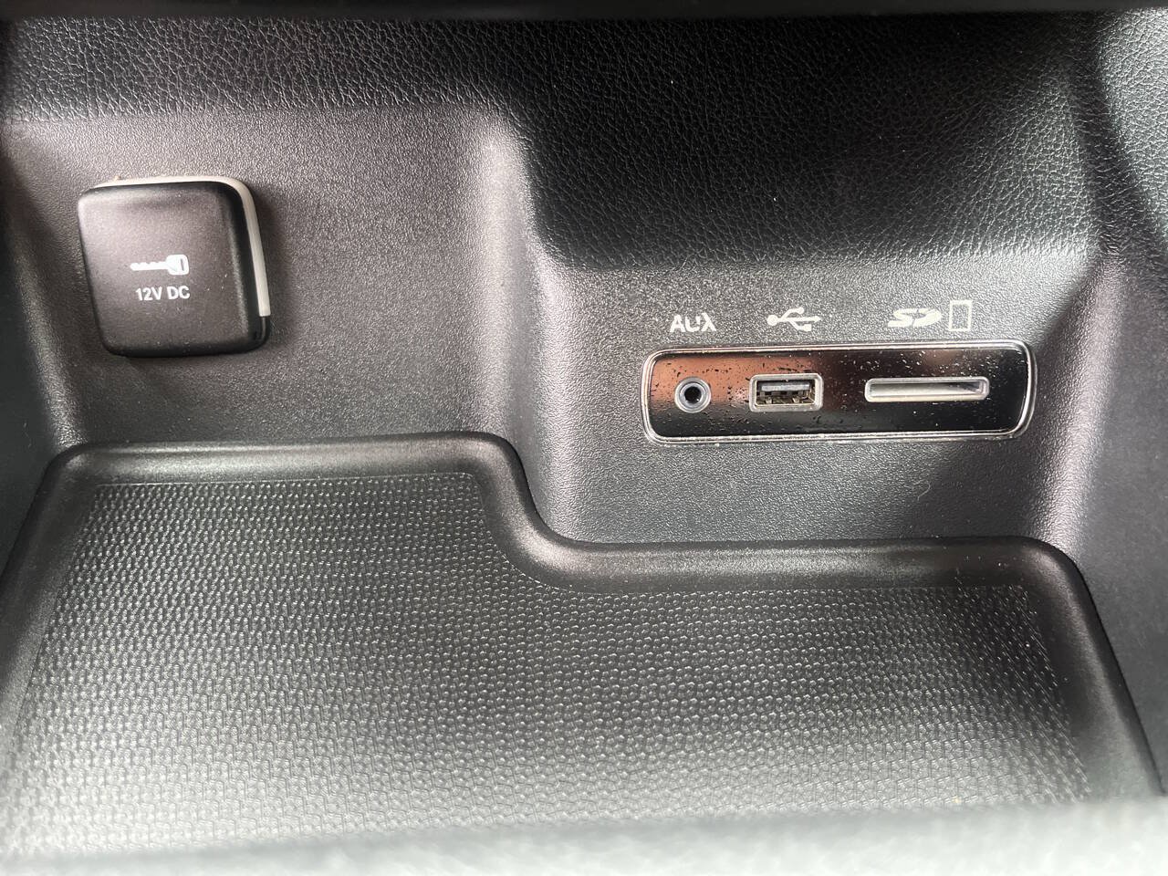 Used 2016 Dodge Durango Limited w/ Nav & Power Liftgate Group AWD/4WD image 22