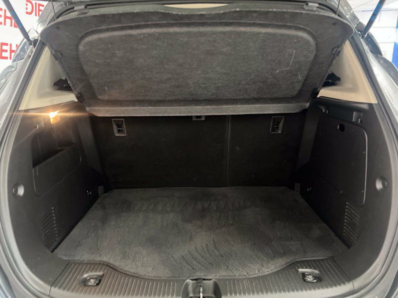 Used 2018 Buick Encore Sport Touring w/ Safety Package FWD image 8
