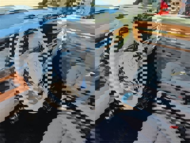 New 2025 Volkswagen ID. Buzz Pro S Plus image 11