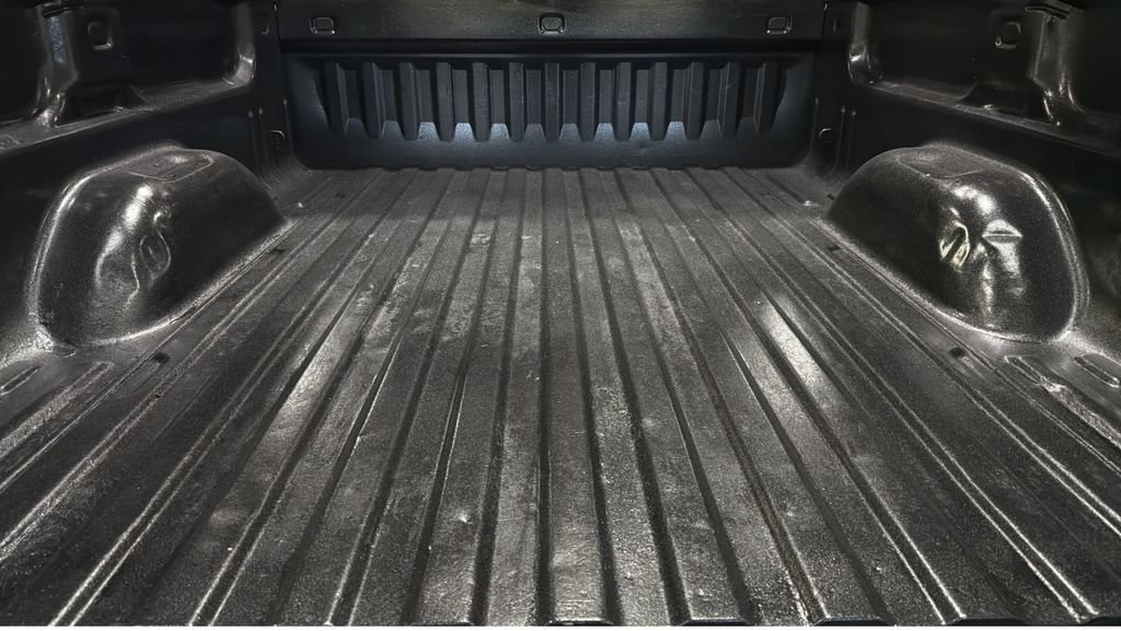 Used 2019 GMC Sierra 2500 SLE w/ Snow Plow Prep Package AWD/4WD image 7