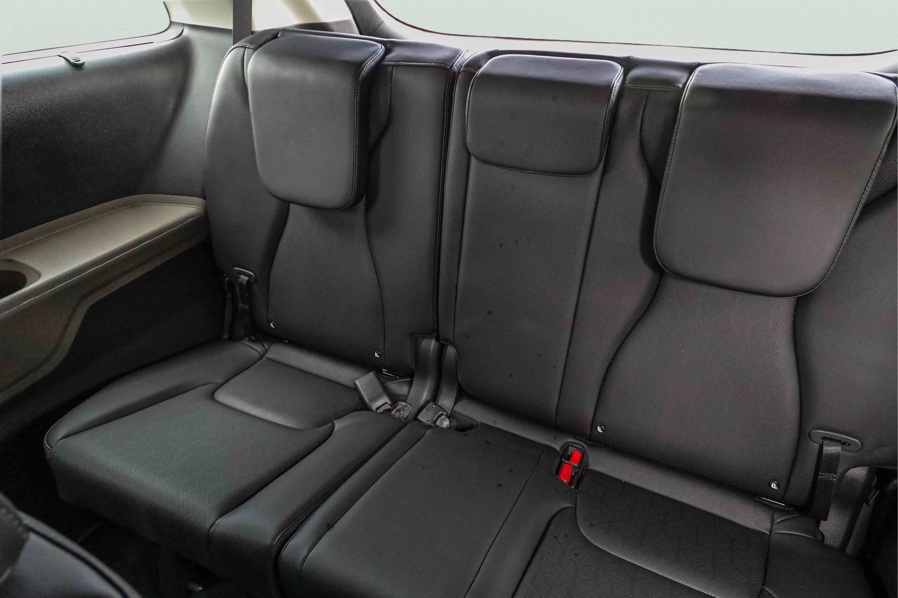Certified 2026 Kia Carnival EX FWD image 22