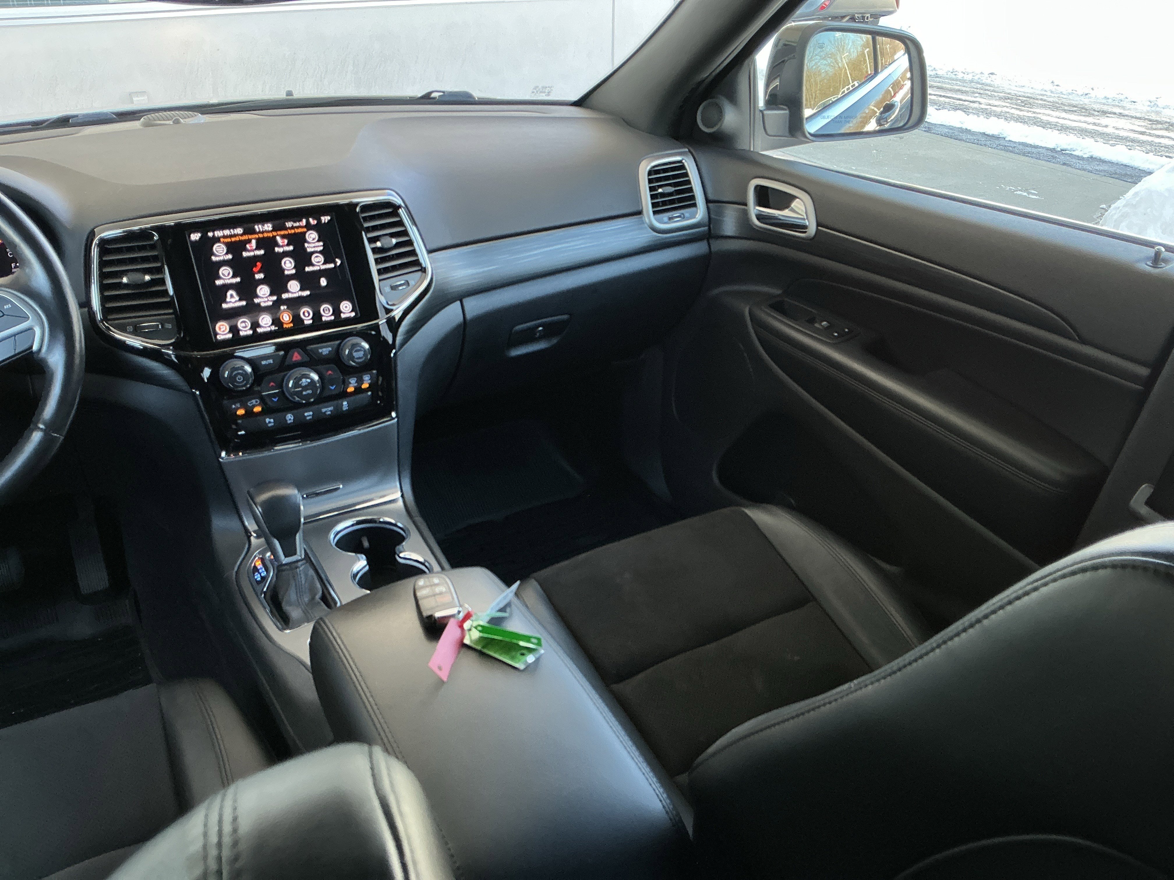 Used 2020 Jeep Grand Cherokee Laredo w/ Quick Order Package 2BN North image 16