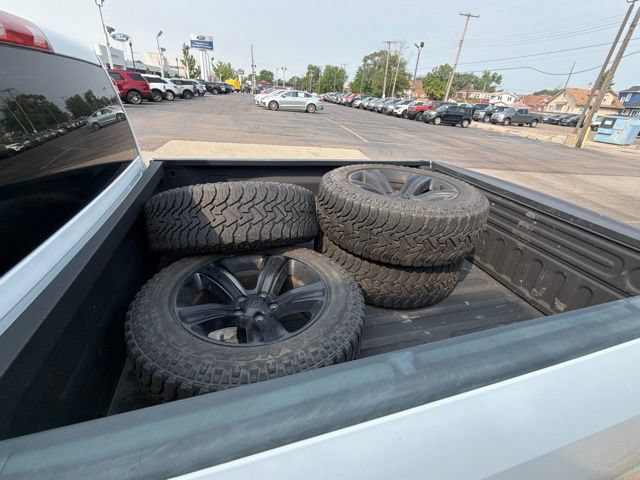 Used 2018 RAM 1500 Express w/ Express Value Package AWD/4WD image 10