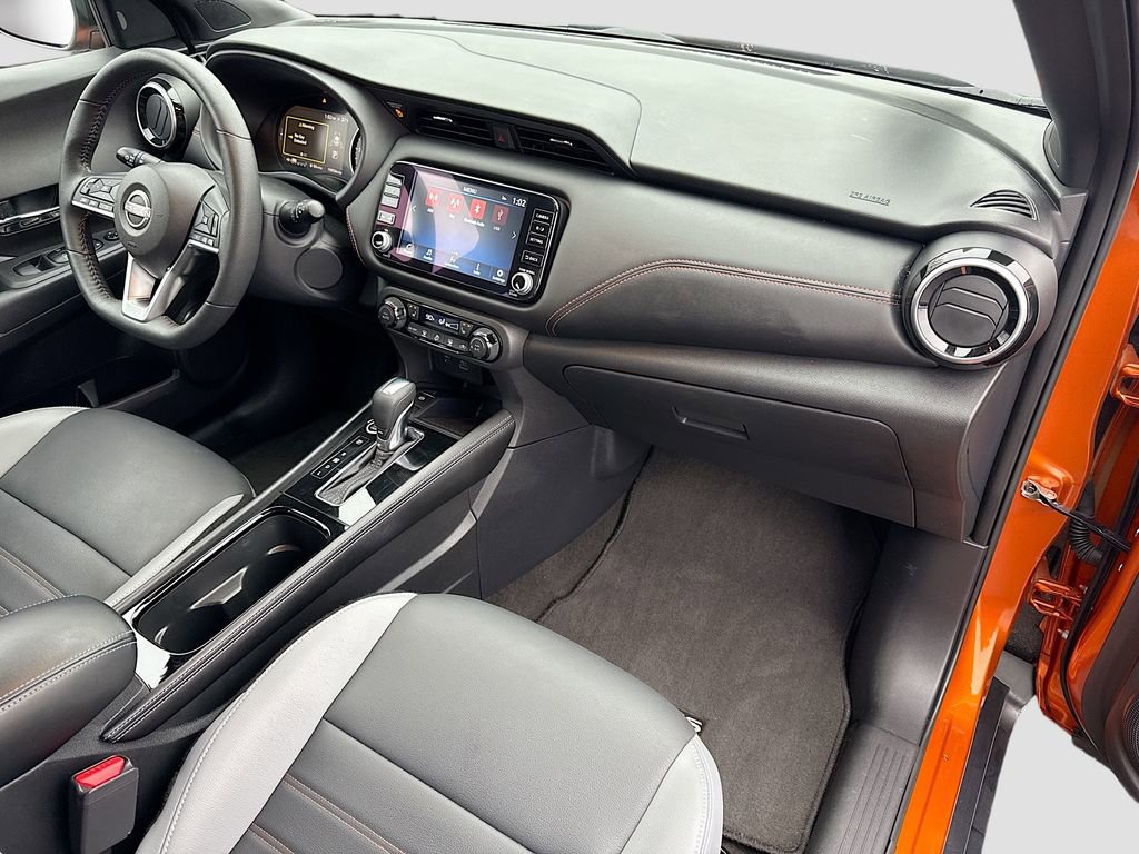 Used 2023 Nissan Kicks SR w/ SR Premium Package image 28