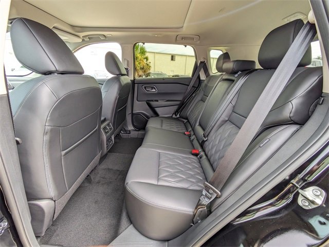 New 2026 Nissan Rogue Platinum w/ Platinum Premium Package image 16