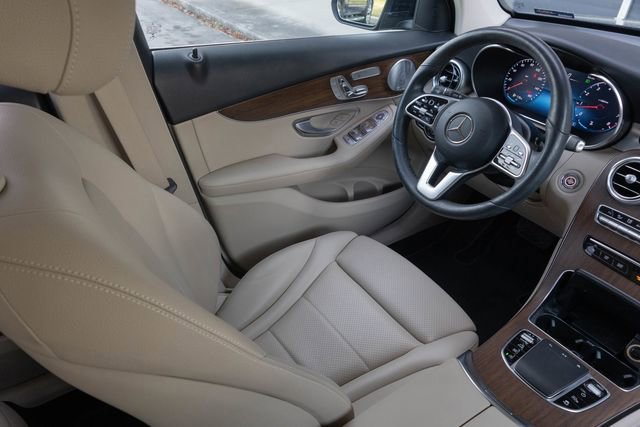 Used 2021 Mercedes-Benz GLC 300 4MATIC image 23