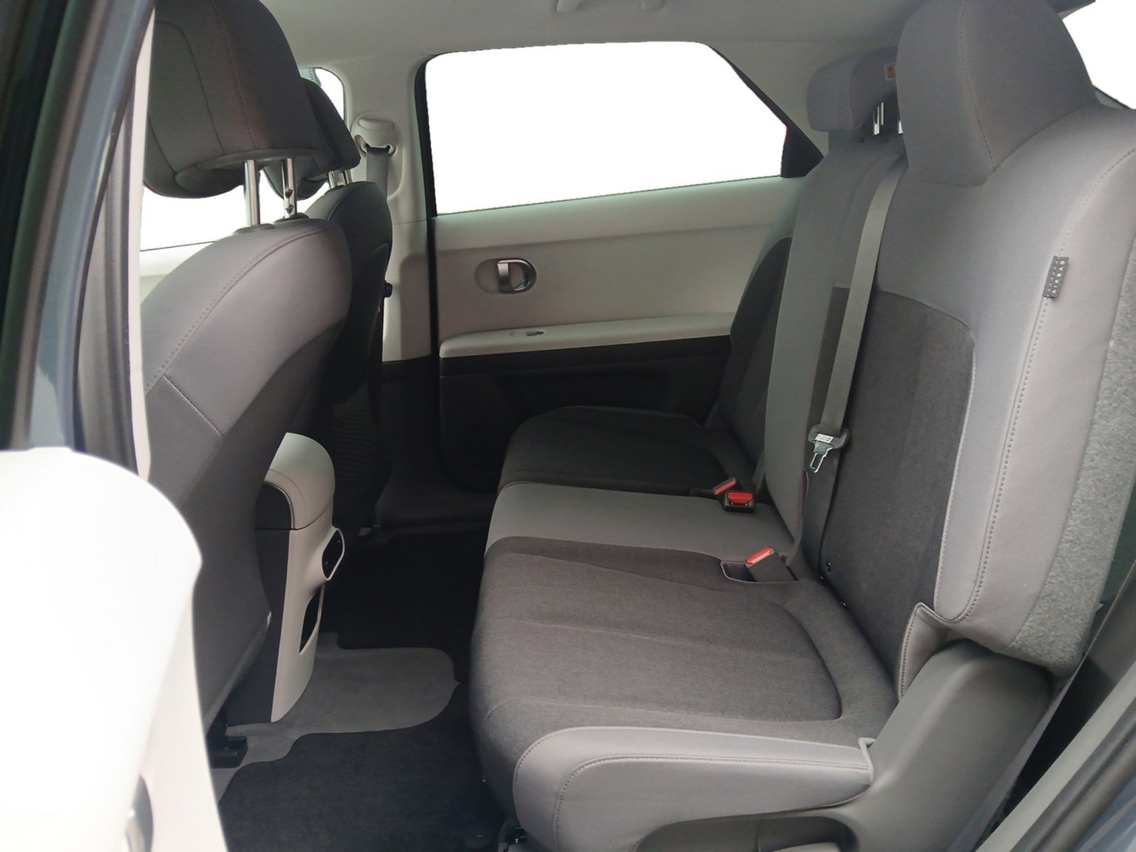 Used 2024 Hyundai Ioniq 5 SE image 13