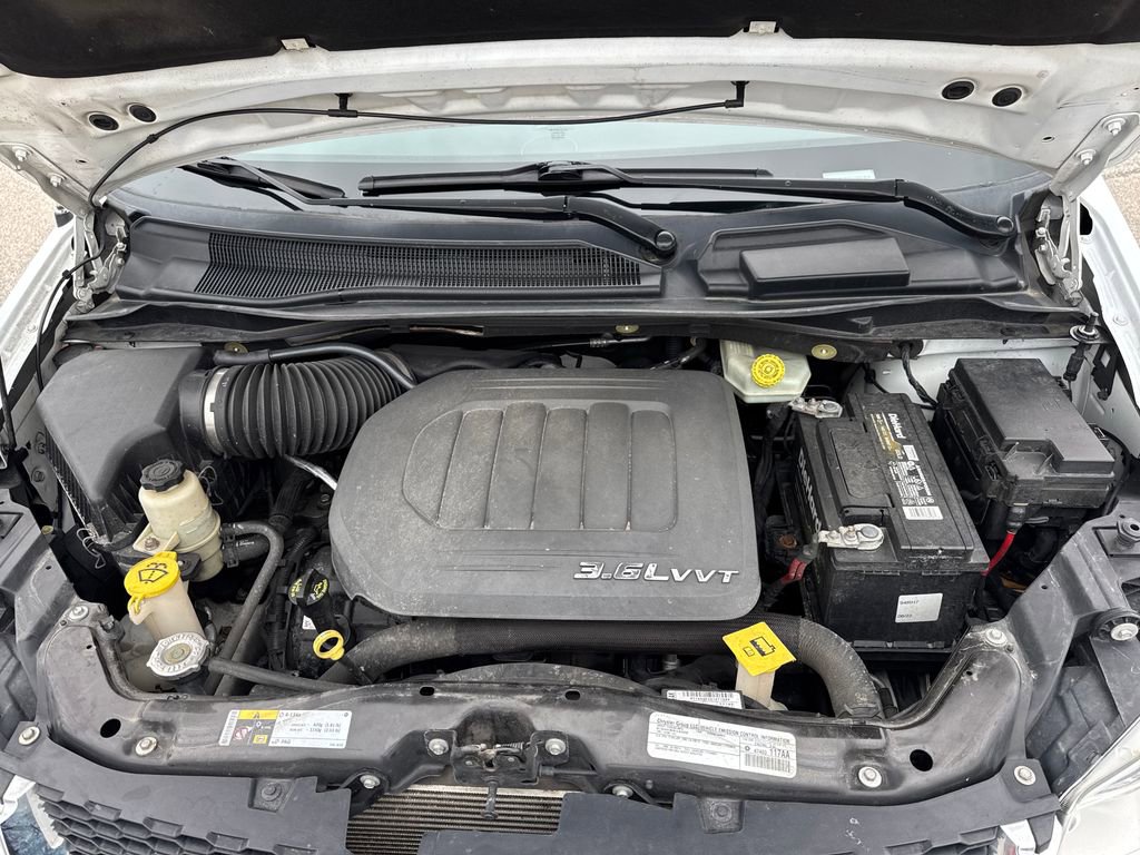 Used 2015 Dodge Grand Caravan SXT FWD image 26