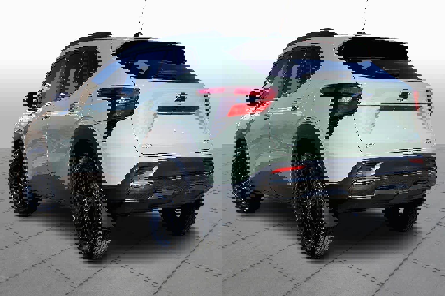 Used 2025 Chevrolet Trax ACTIV w/ Sunroof Package image 12