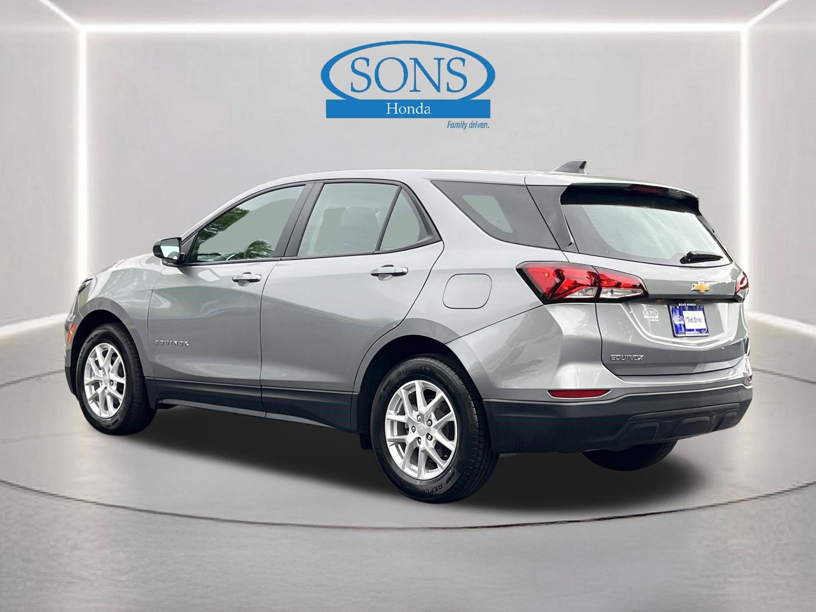Used 2024 Chevrolet Equinox LS w/ LPO, Floor Liner Package FWD image 20