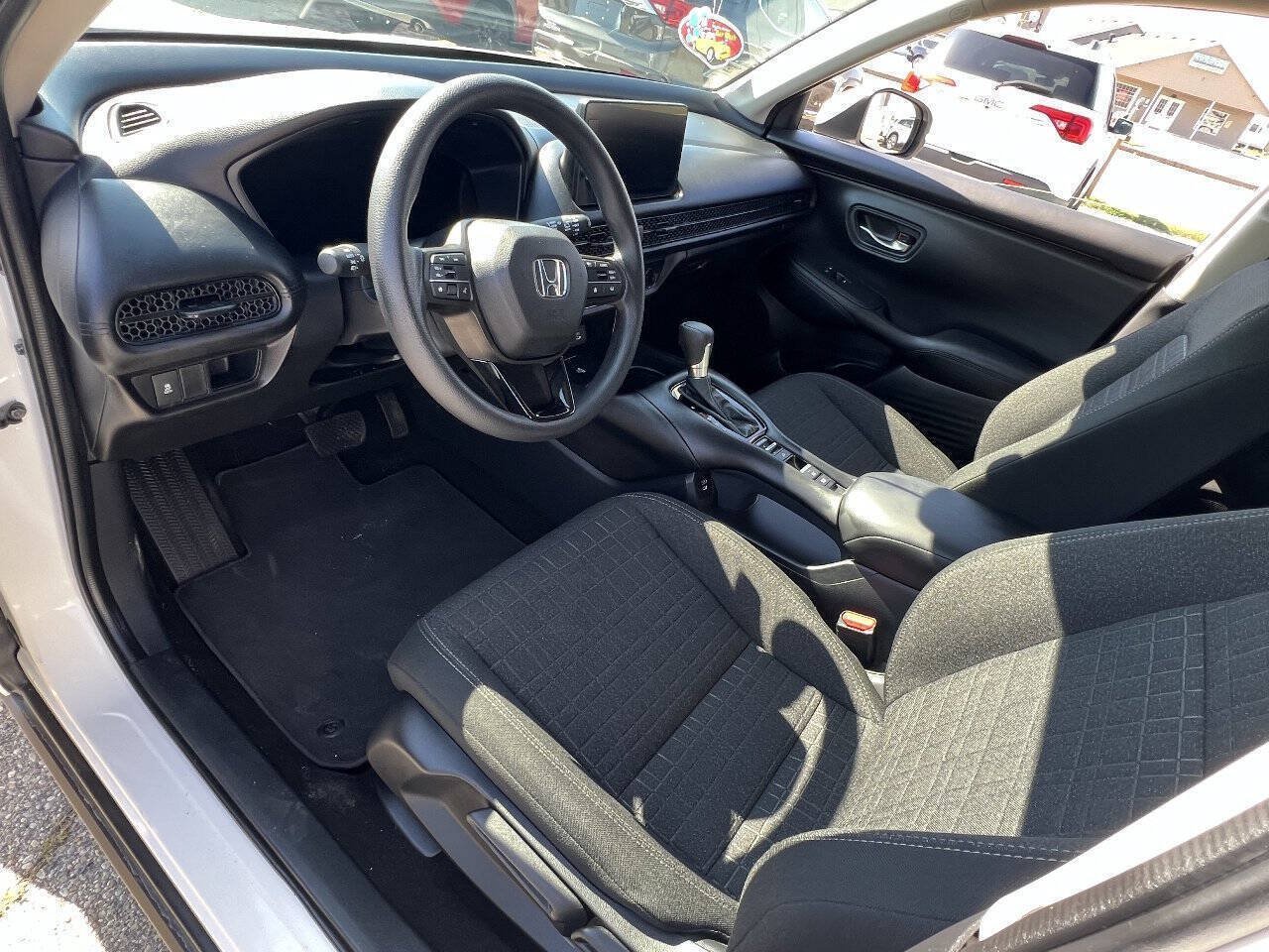 Used 2026 Honda HR-V LX image 17