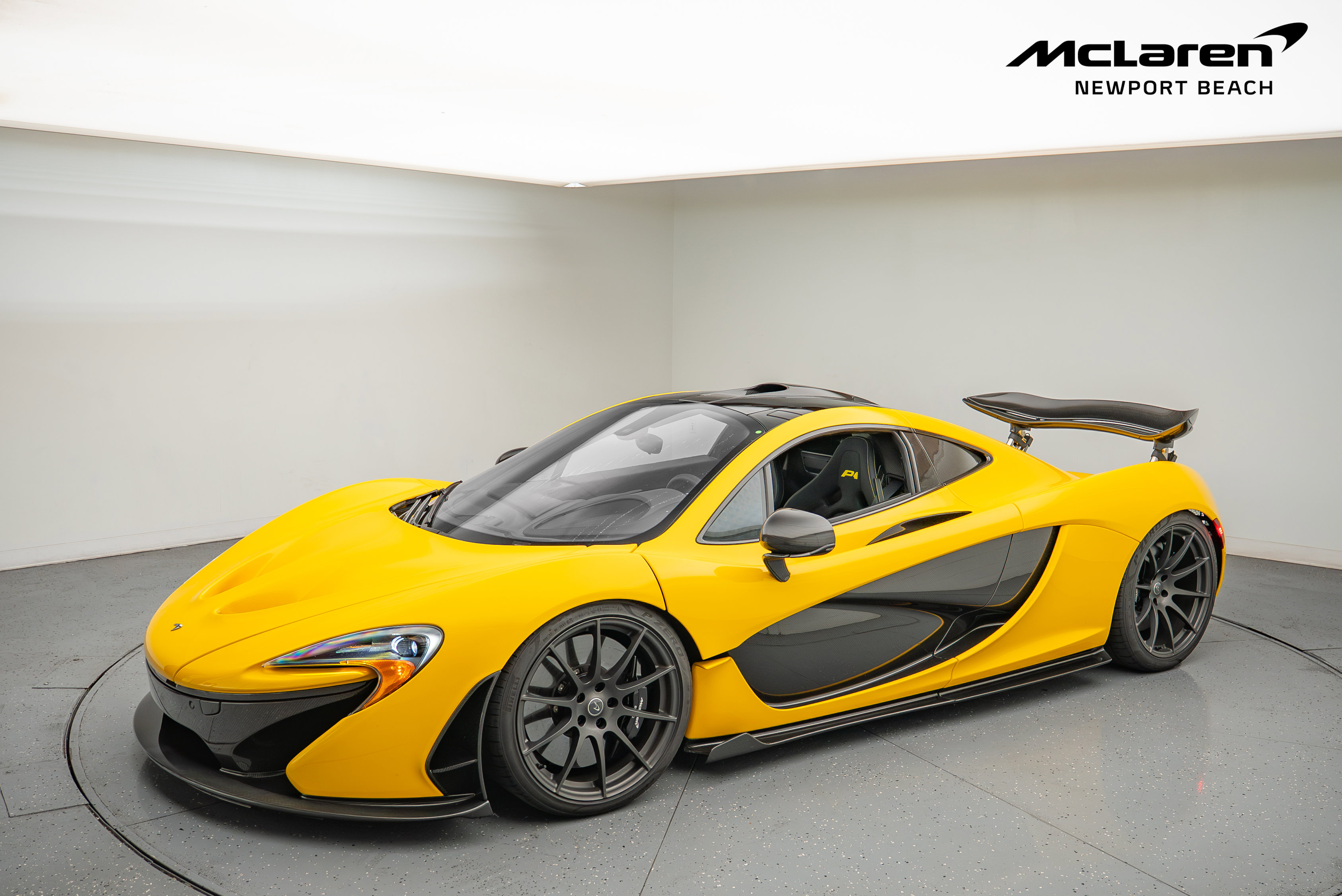 Used 2014 McLaren P1 image 16