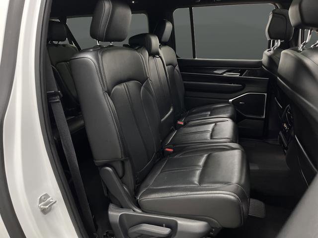 Used 2024 Jeep Wagoneer L 4WD w/ Premium Group I image 34