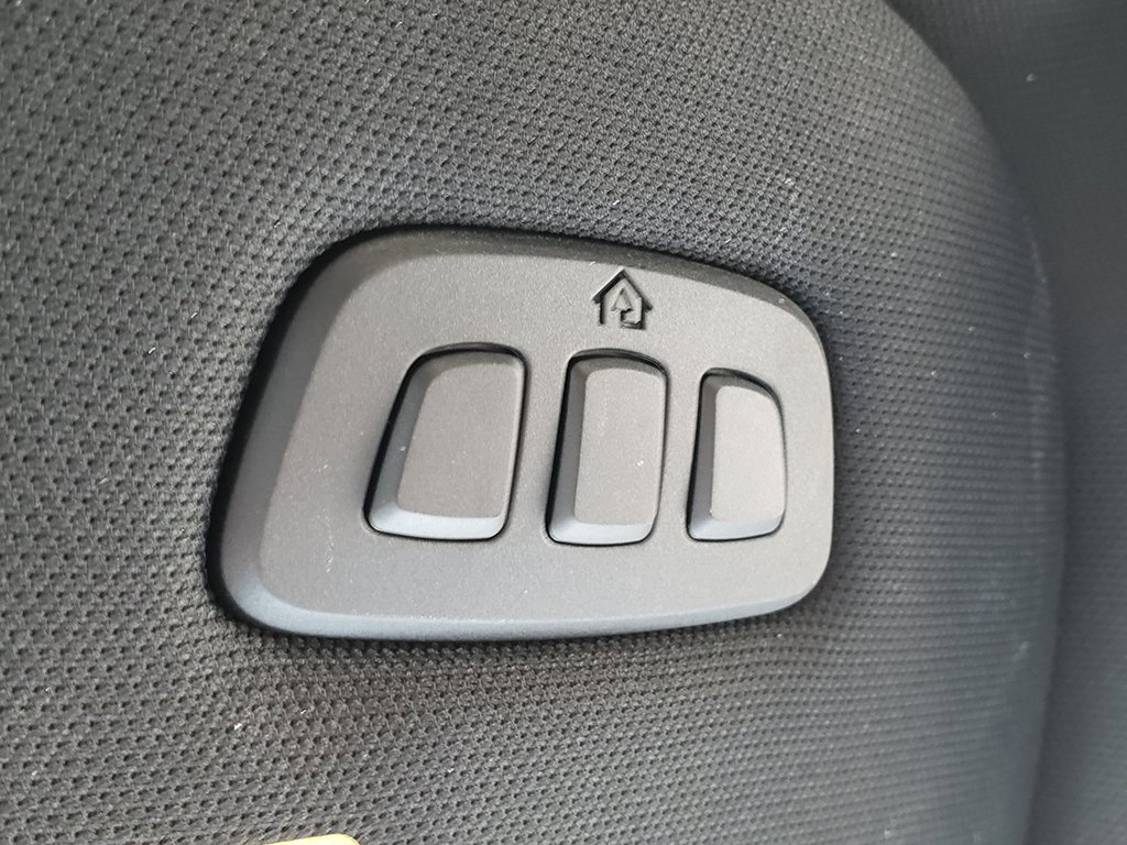 Used 2025 Ford F150 Platinum w/ FX4 Off-Road Package image 28