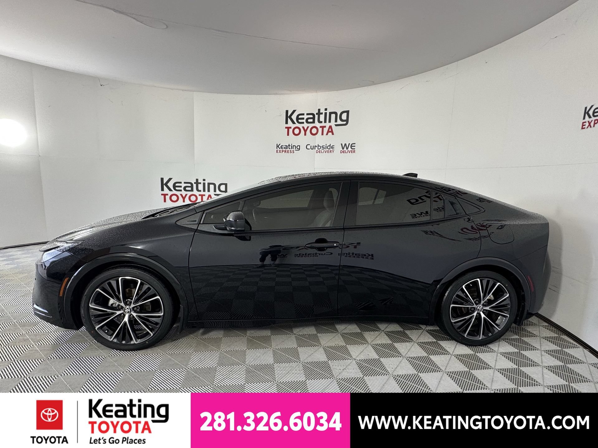 Certified 2024 Toyota Prius XLE FWD image 9