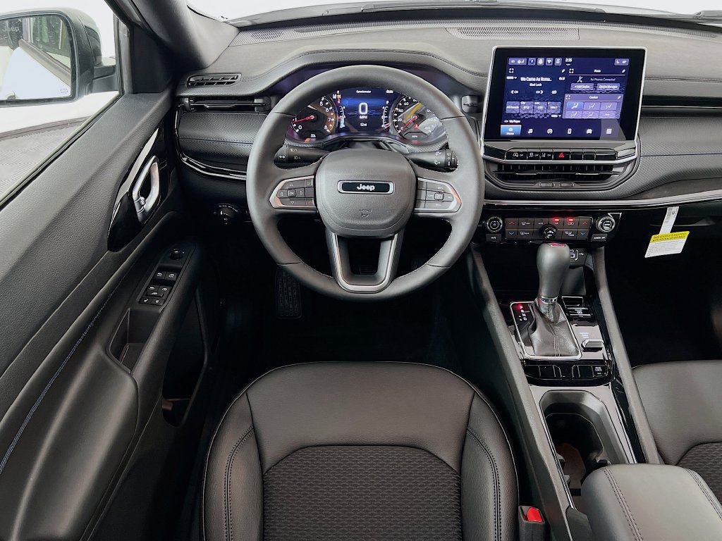 New 2026 Jeep Compass Latitude AWD/4WD image 21