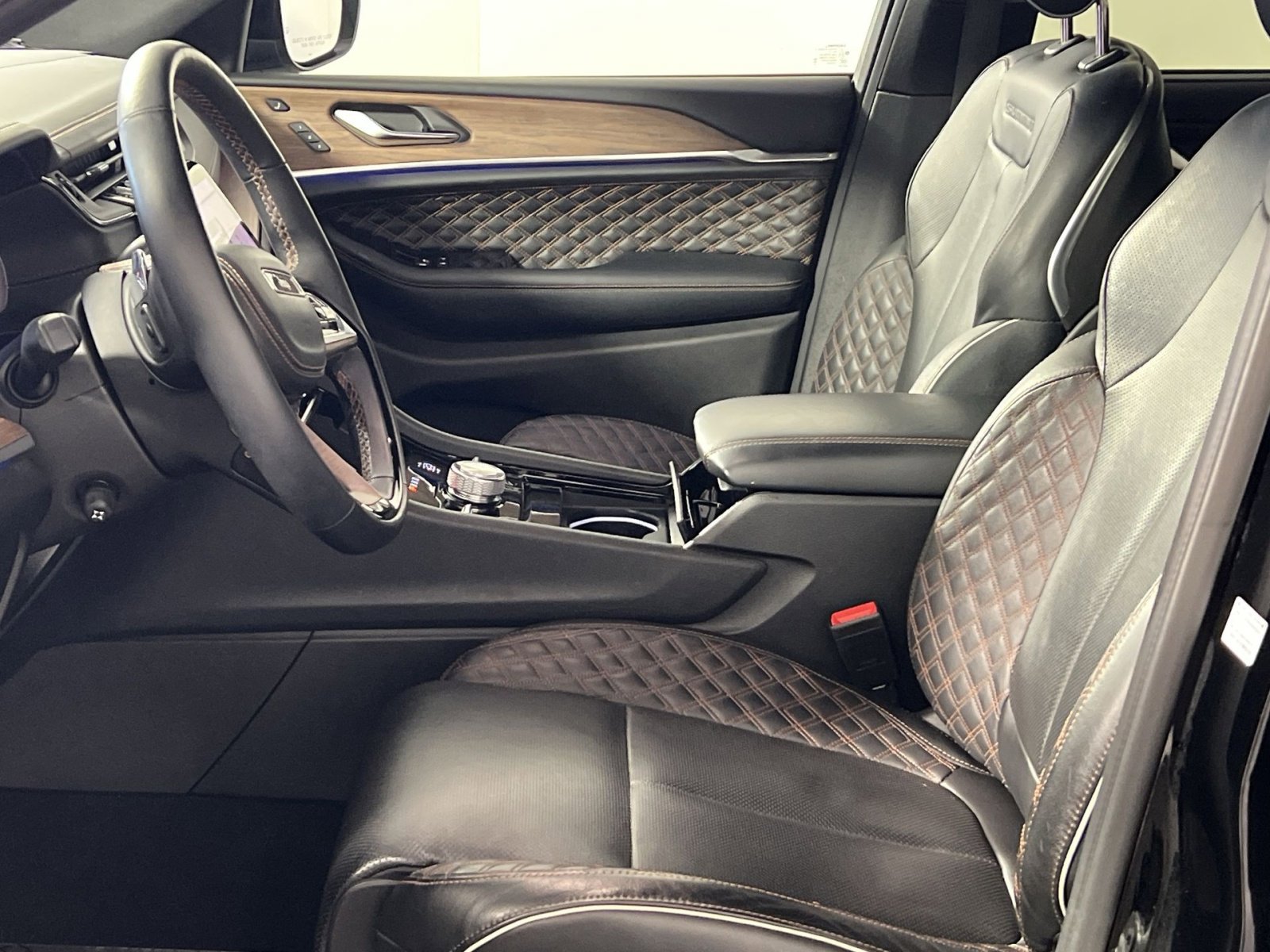 Used 2023 Jeep Grand Cherokee L Summit w/ Advanced Protech Group IV image 13